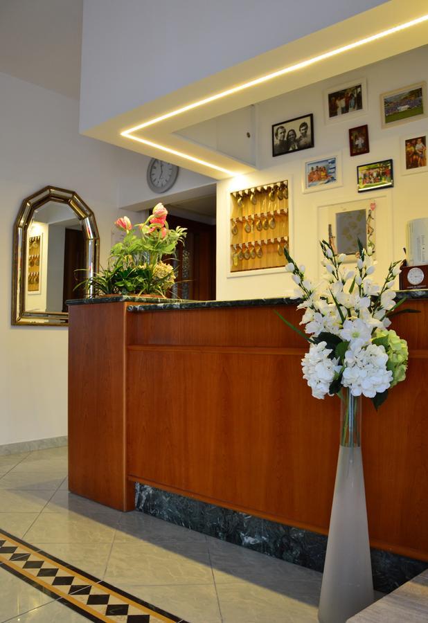 Hotel Luana Rímini Exterior foto